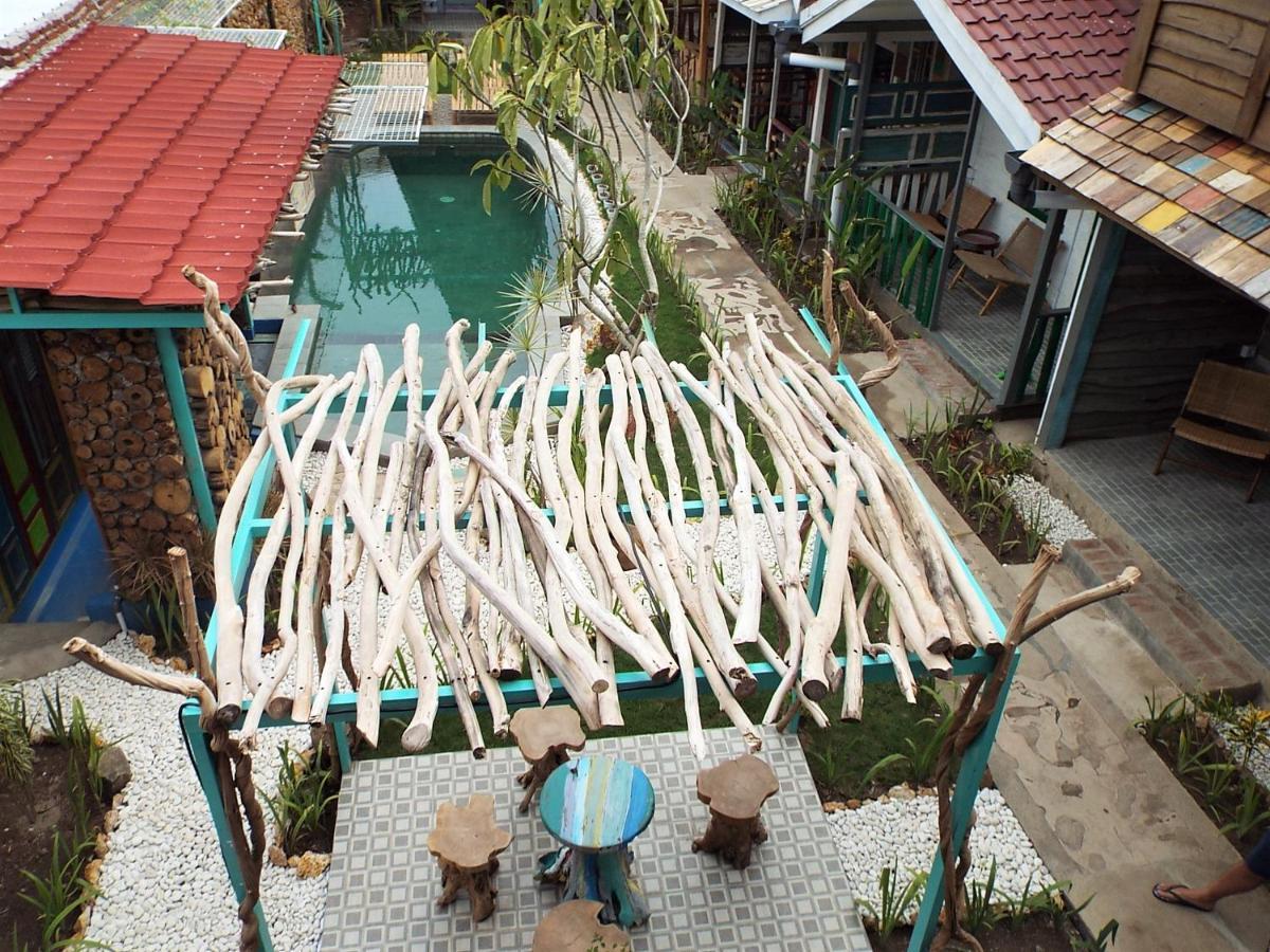Отель Beruga Mandalika Kuta  Экстерьер фото